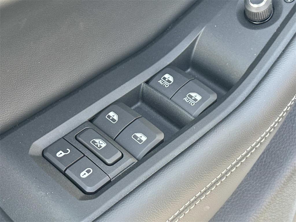 new 2025 Jeep Grand Cherokee car, priced at $31,755