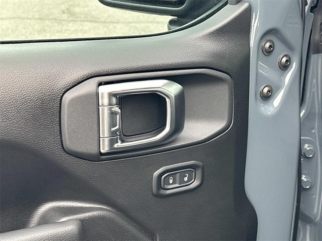 new 2026 Jeep Wrangler car, priced at $34,505