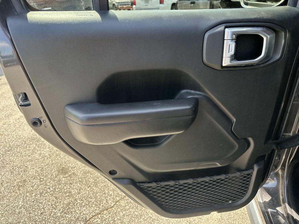 used 2021 Jeep Wrangler Unlimited car, priced at $33,398