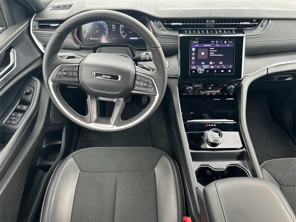 new 2025 Jeep Grand Cherokee L car, priced at $37,505