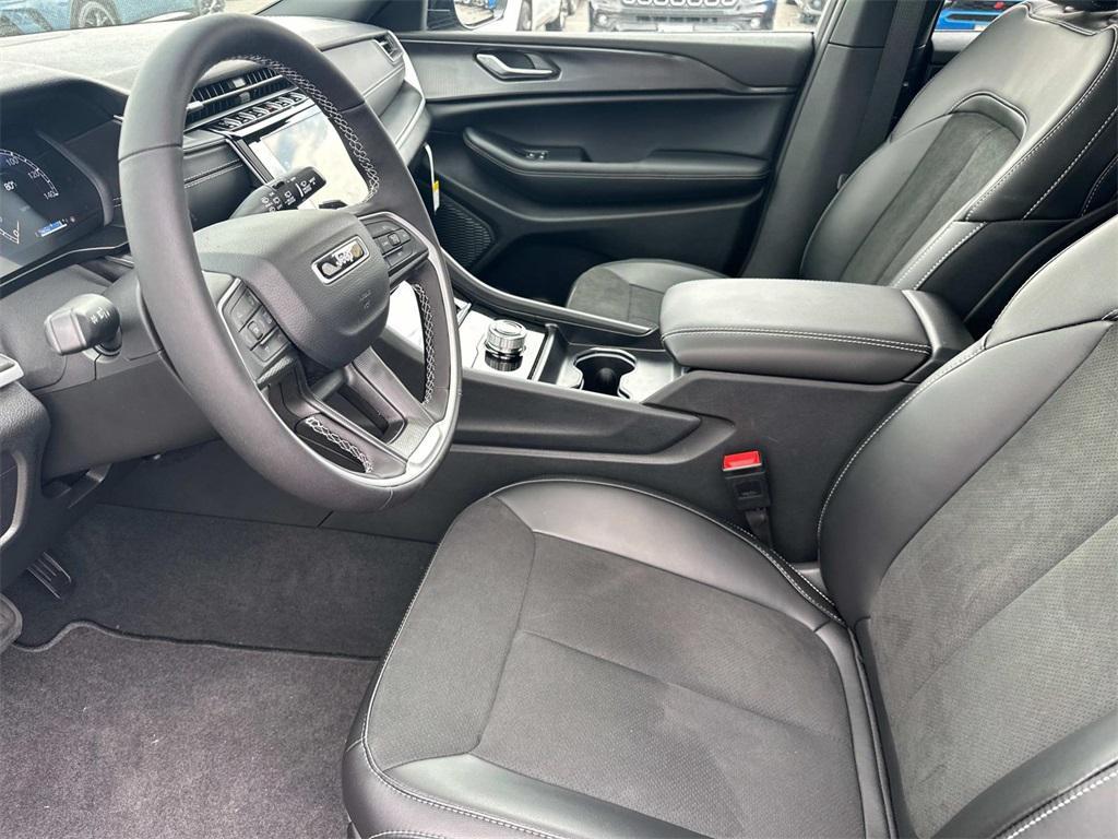 new 2025 Jeep Grand Cherokee L car, priced at $37,505