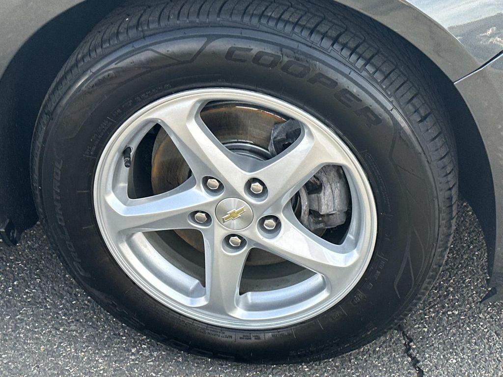 used 2018 Chevrolet Malibu car, priced at $10,998