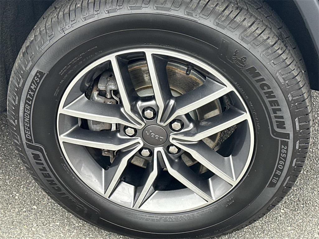 used 2019 Jeep Grand Cherokee car, priced at $15,500