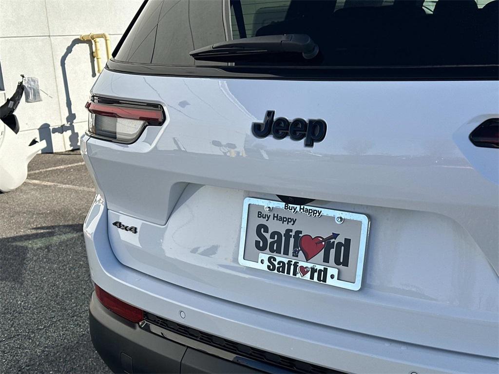 new 2025 Jeep Grand Cherokee L car, priced at $43,505