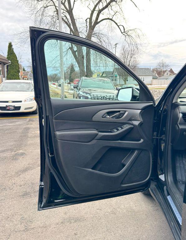 used 2020 Chevrolet Traverse car, priced at $14,795