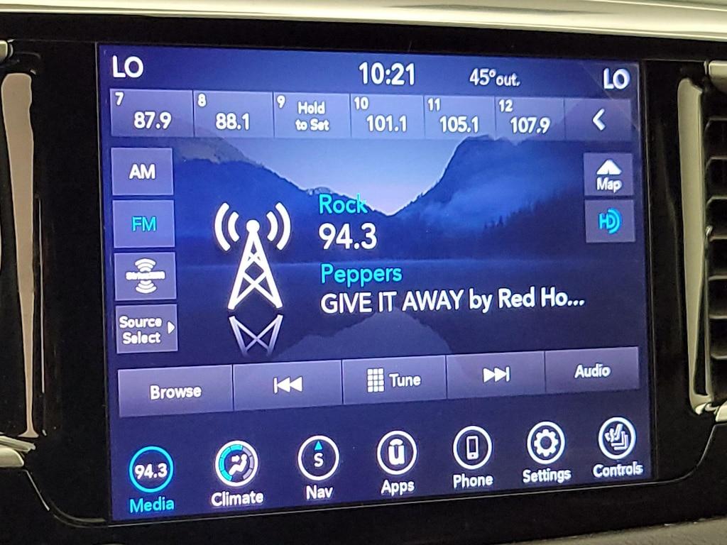 used 2020 Chrysler Pacifica car, priced at $32,998