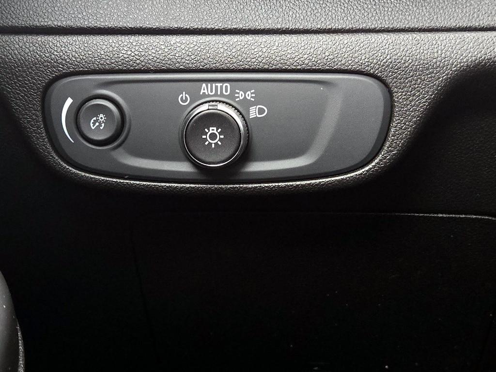 used 2022 Chevrolet Bolt EUV car, priced at $18,998