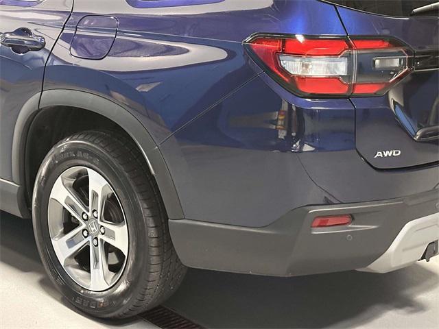 used 2023 Honda Pilot car, priced at $35,428