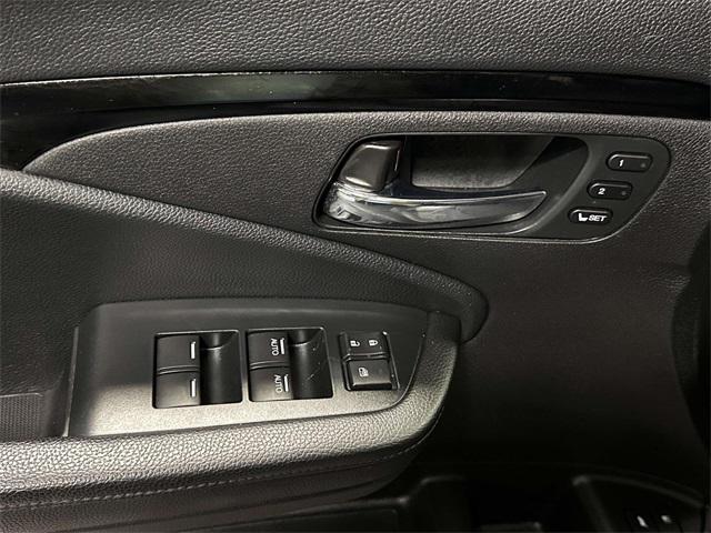 used 2022 Honda Pilot car, priced at $32,353