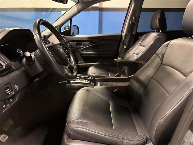 used 2022 Honda Pilot car, priced at $32,353