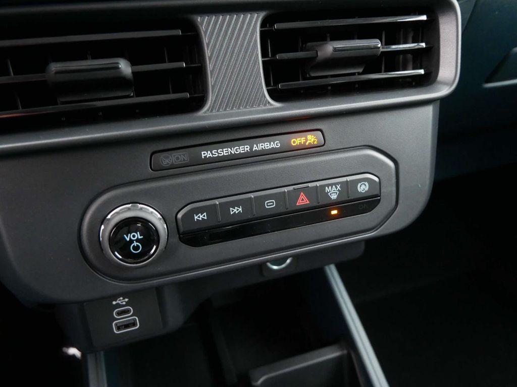 new 2025 Ford Maverick car, priced at $29,721