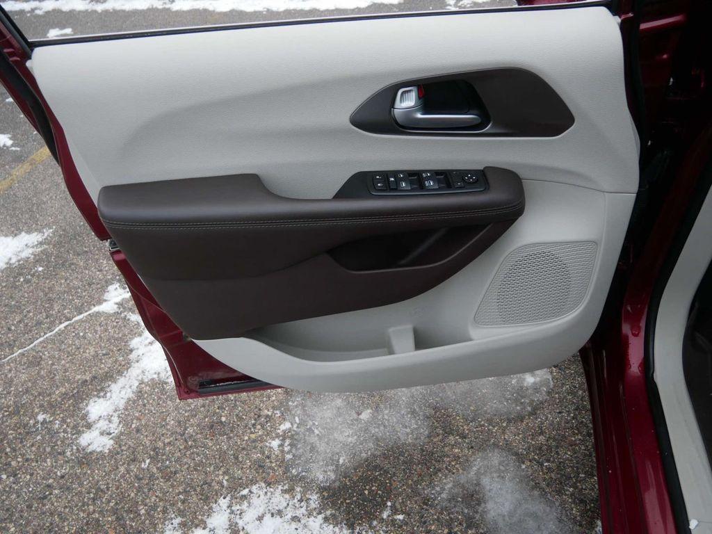 used 2019 Chrysler Pacifica car, priced at $16,995