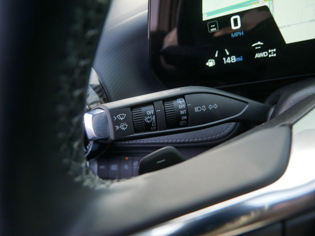 used 2025 Chevrolet Equinox car, priced at $24,995