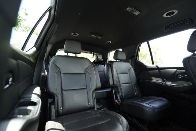 used 2023 Chevrolet Traverse car, priced at $33,988