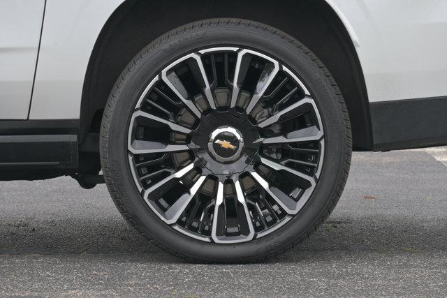 used 2025 Chevrolet Suburban car, priced at $88,988