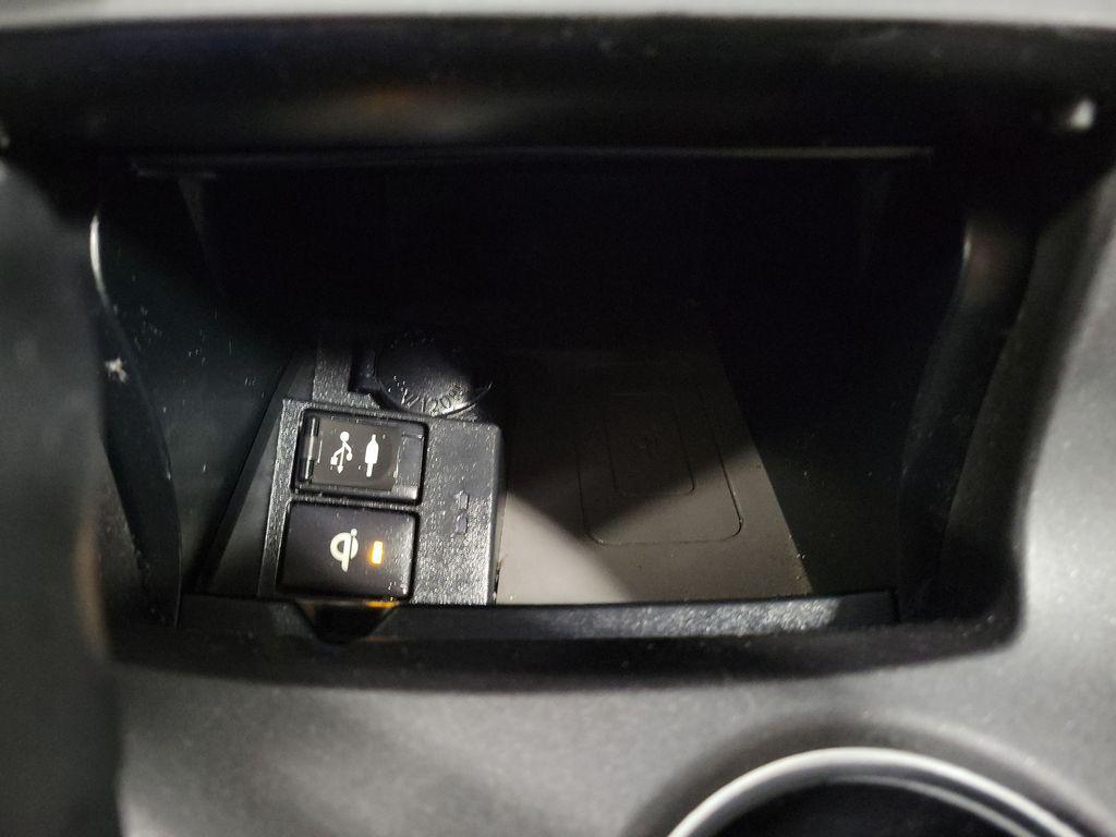 used 2015 Toyota Camry Hybrid car, priced at $11,500