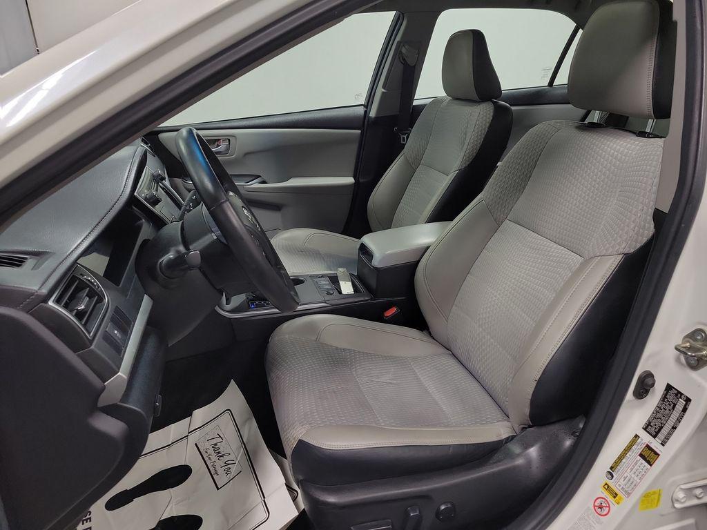 used 2015 Toyota Camry Hybrid car, priced at $11,500