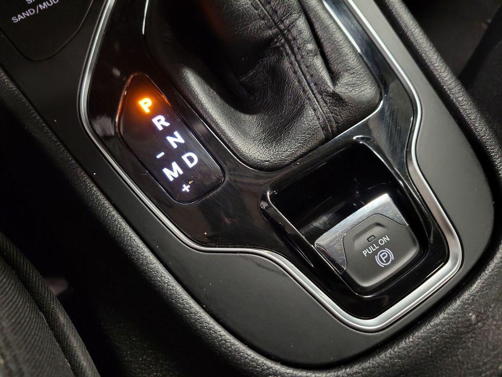 used 2020 Jeep Cherokee car, priced at $10,500