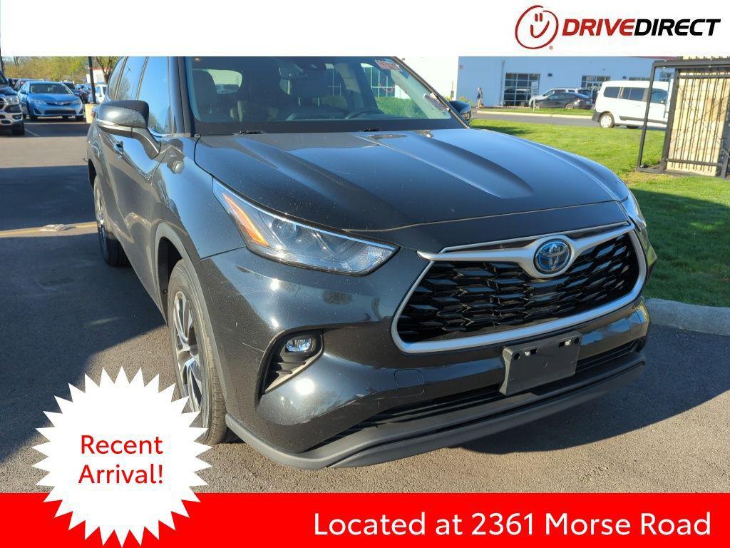 used 2022 Toyota Highlander Hybrid car, priced at $31,995
