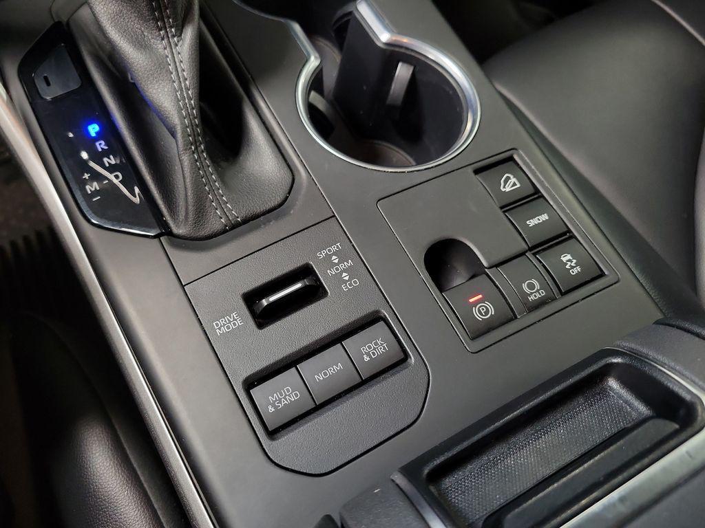used 2023 Toyota Highlander car, priced at $33,791