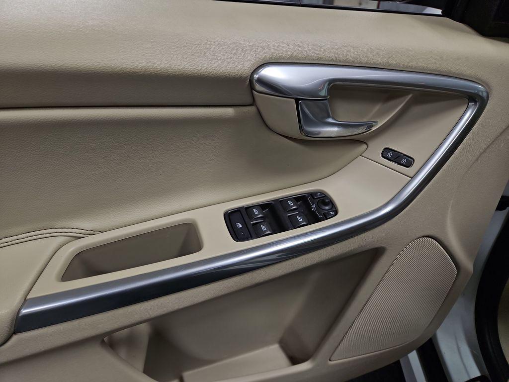 used 2016 Volvo XC60 car, priced at $9,995