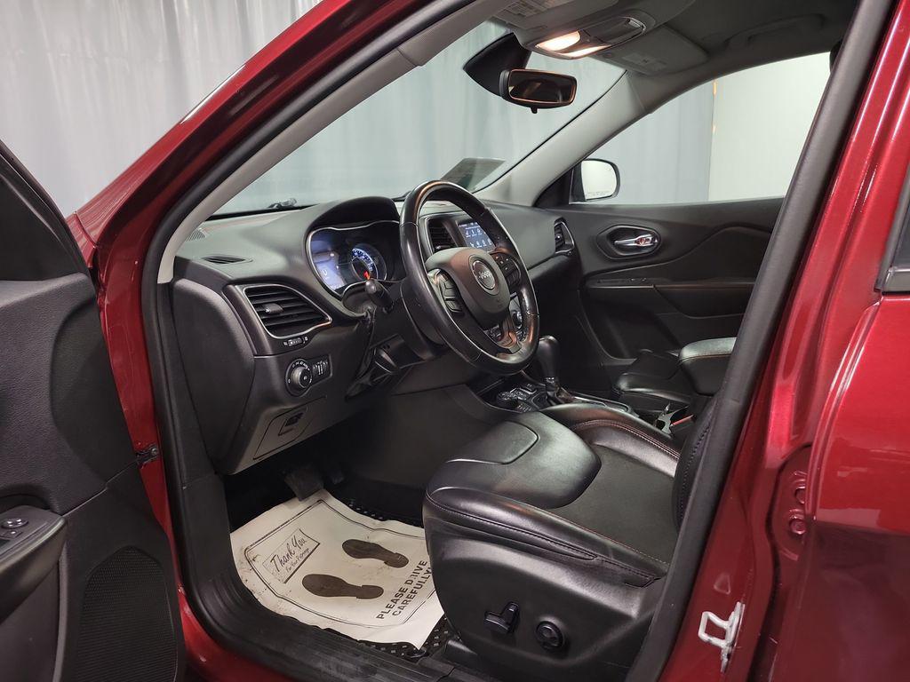 used 2020 Jeep Cherokee car, priced at $14,995