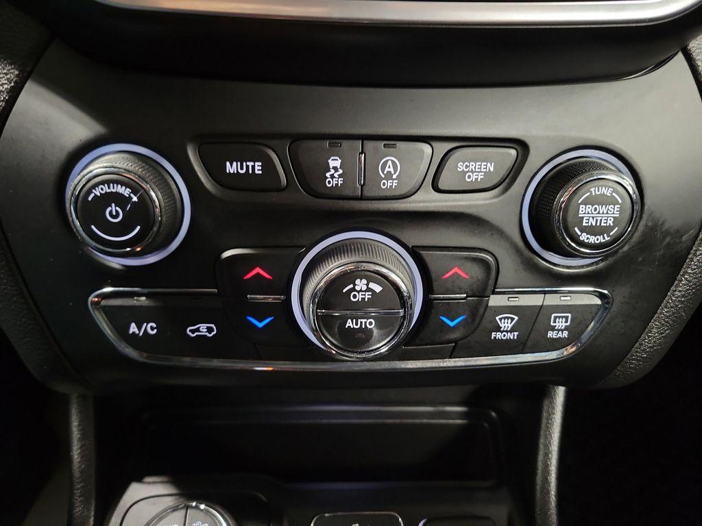 used 2020 Jeep Cherokee car, priced at $14,995