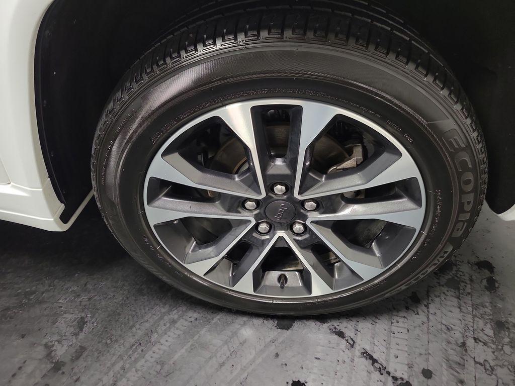 used 2023 Jeep Grand Cherokee car, priced at $33,995