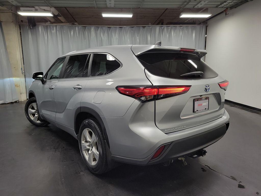 used 2023 Toyota Highlander Hybrid car, priced at $31,500