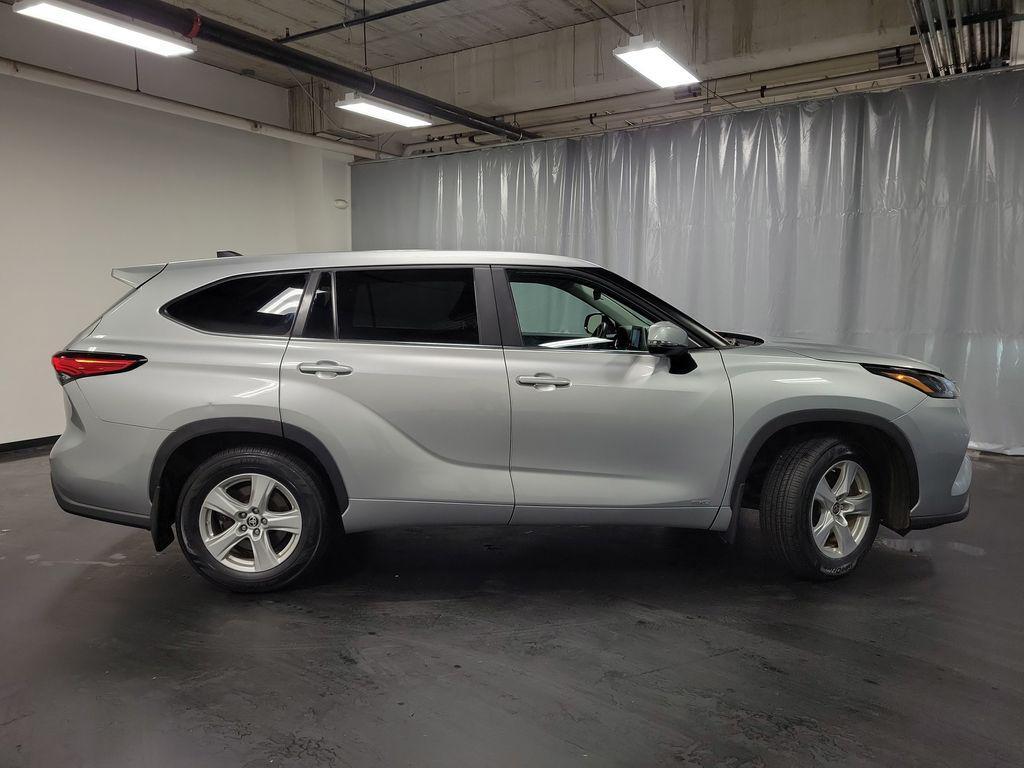 used 2023 Toyota Highlander Hybrid car, priced at $31,500