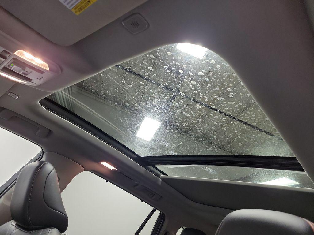 used 2023 Toyota Highlander car, priced at $28,995