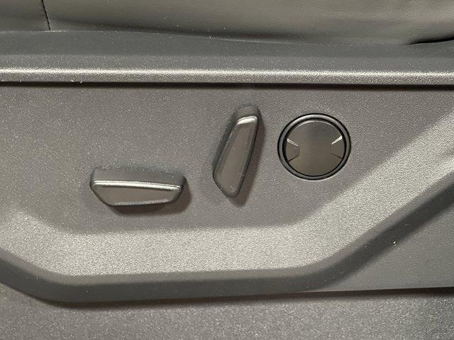 used 2025 Ford Expedition car, priced at $59,997