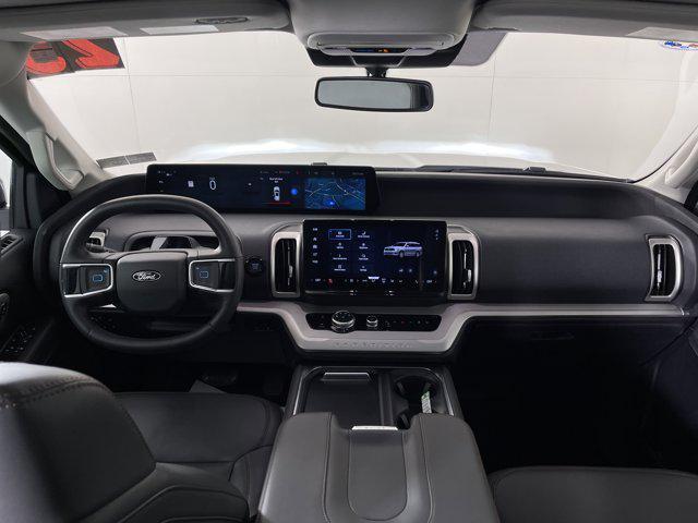 used 2025 Ford Expedition car, priced at $59,997