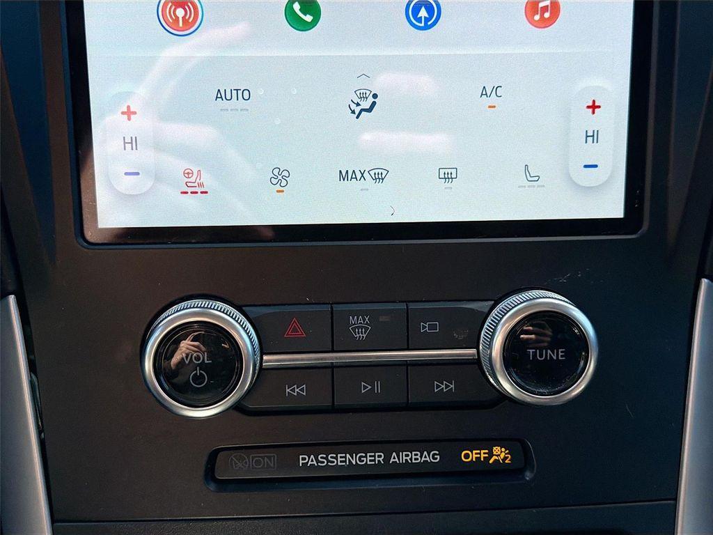 used 2024 Ford Edge car, priced at $23,497