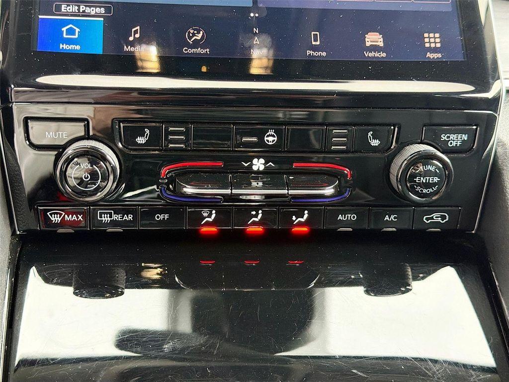 used 2023 Jeep Grand Cherokee car, priced at $32,497