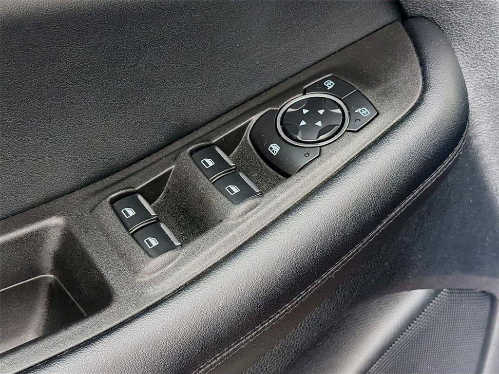 used 2022 Ford Edge car, priced at $24,497