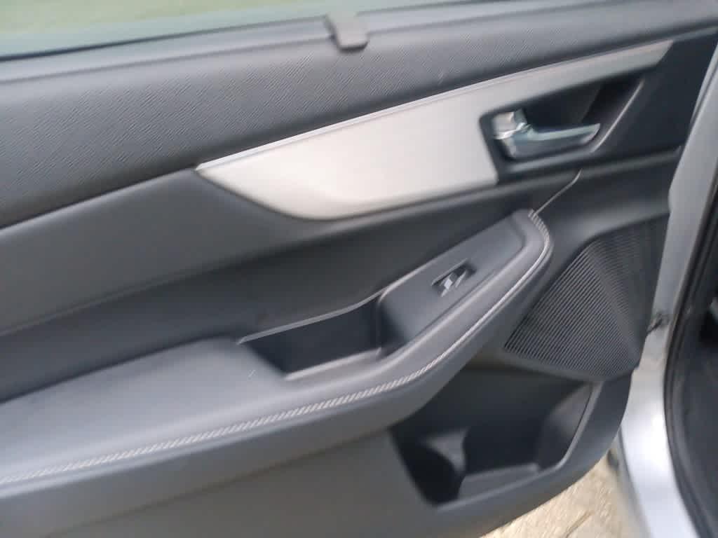 used 2023 Acura MDX car, priced at $37,299