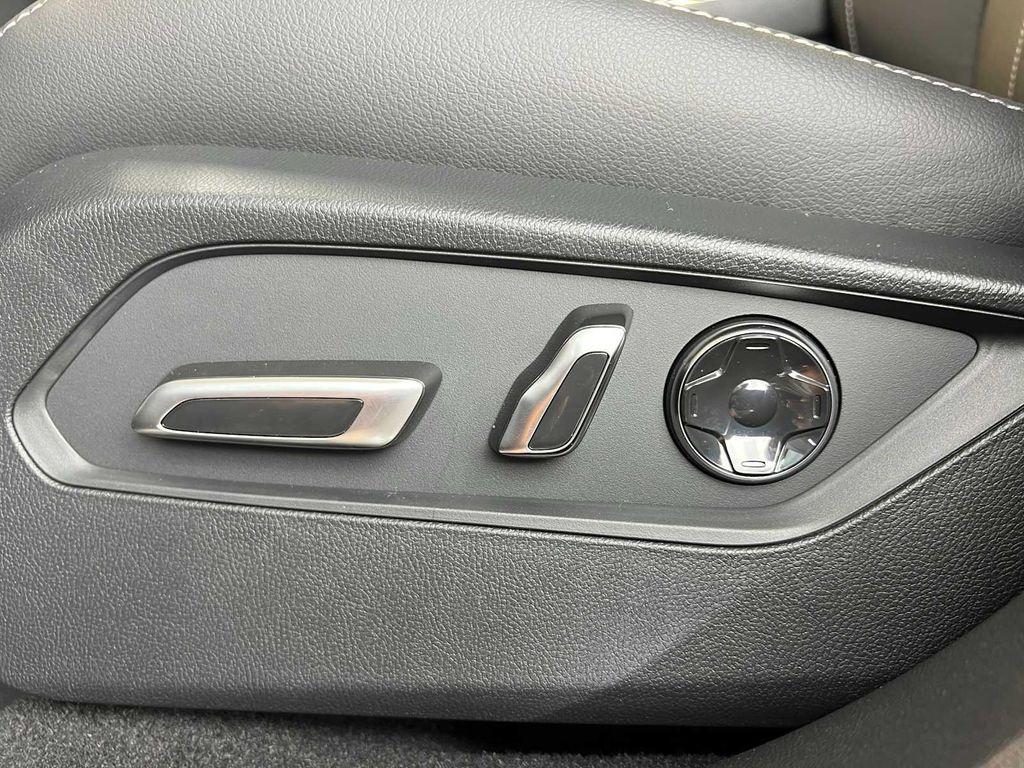 new 2026 Acura RDX car, priced at $47,150