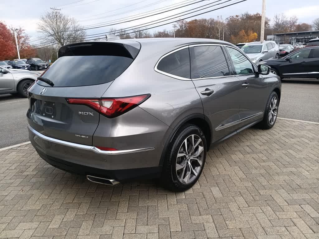 used 2024 Acura MDX car, priced at $43,288