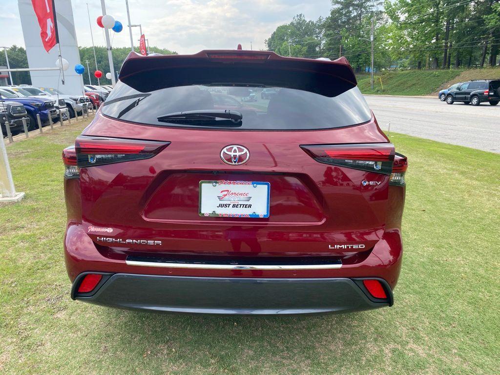 new 2026 Toyota Highlander Hybrid car, priced at $58,492