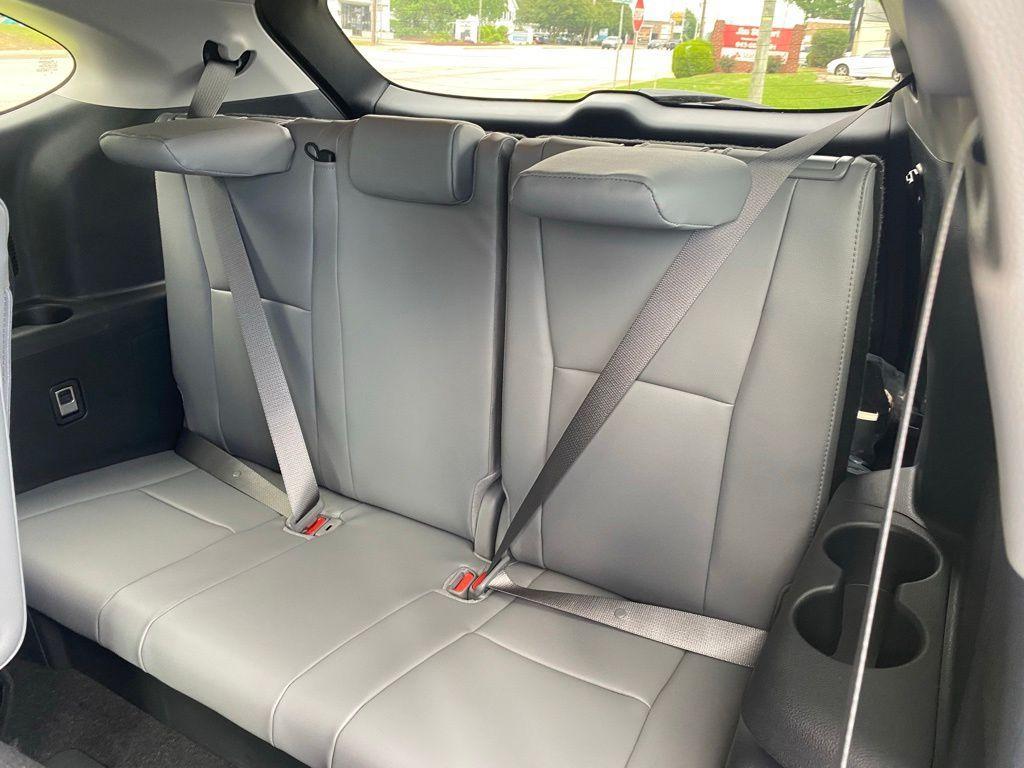 new 2026 Toyota Highlander Hybrid car, priced at $58,492