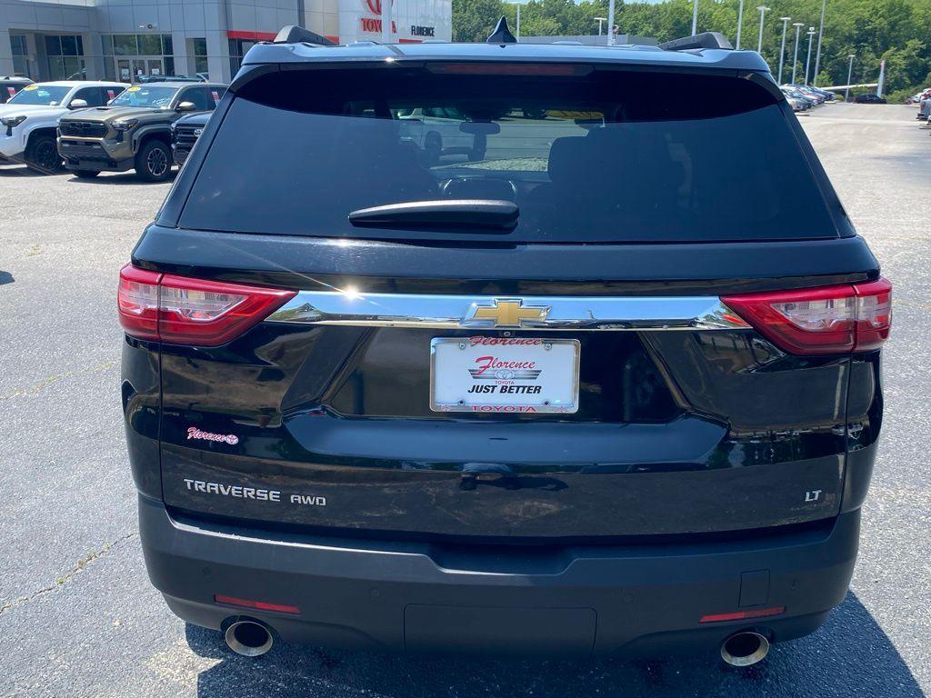 used 2021 Chevrolet Traverse car, priced at $21,877