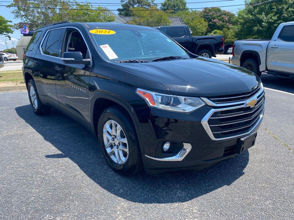 used 2021 Chevrolet Traverse car, priced at $21,877
