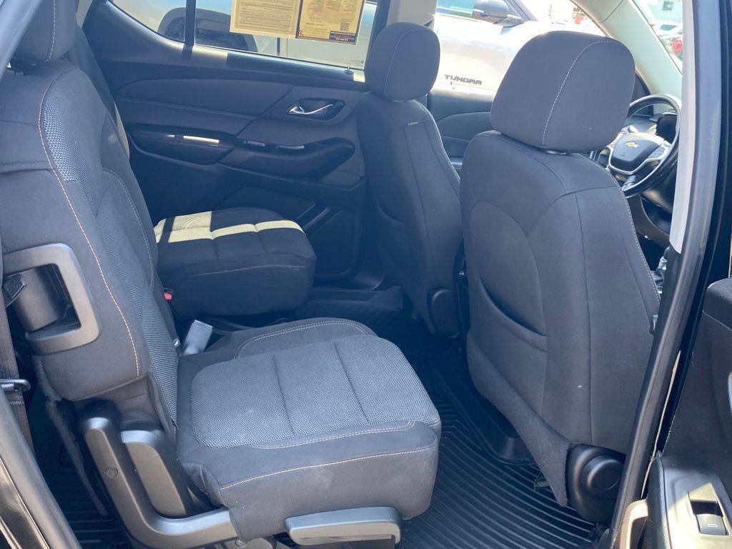 used 2021 Chevrolet Traverse car, priced at $21,877