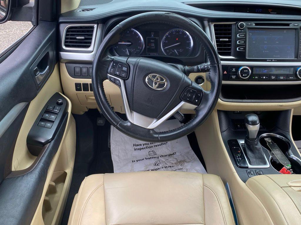 used 2014 Toyota Highlander car, priced at $18,517