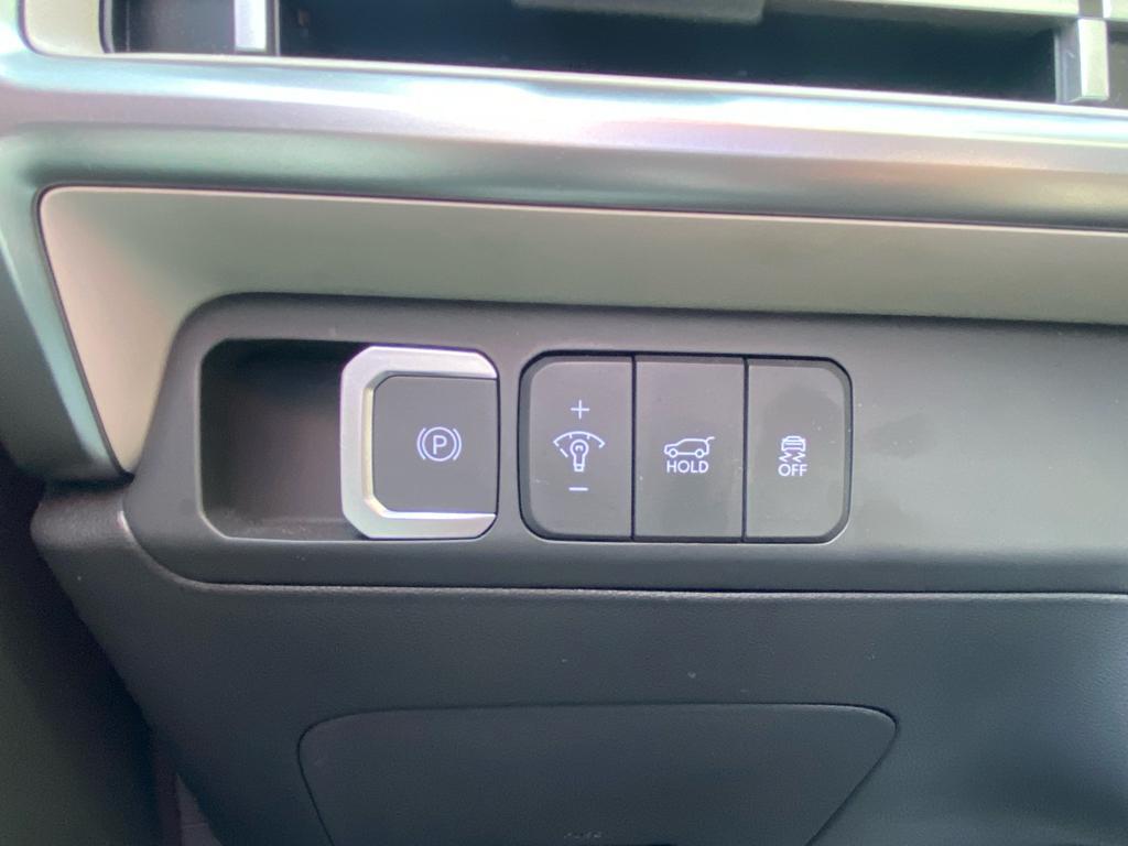 used 2025 Hyundai Santa Fe car, priced at $32,400