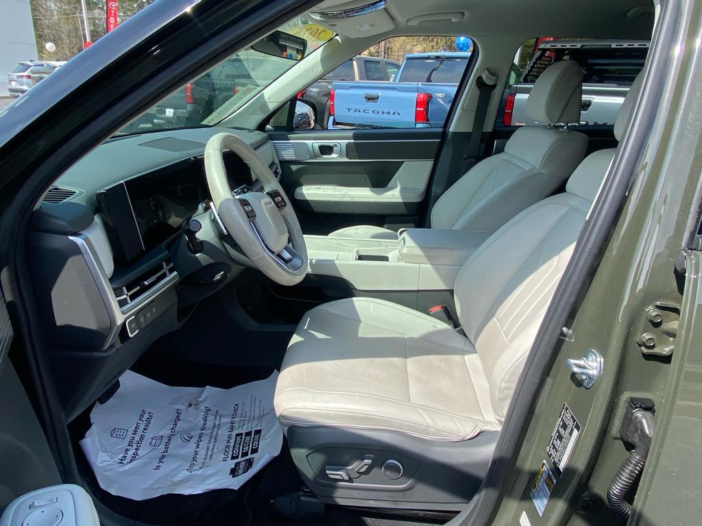 used 2025 Hyundai Santa Fe car, priced at $32,400