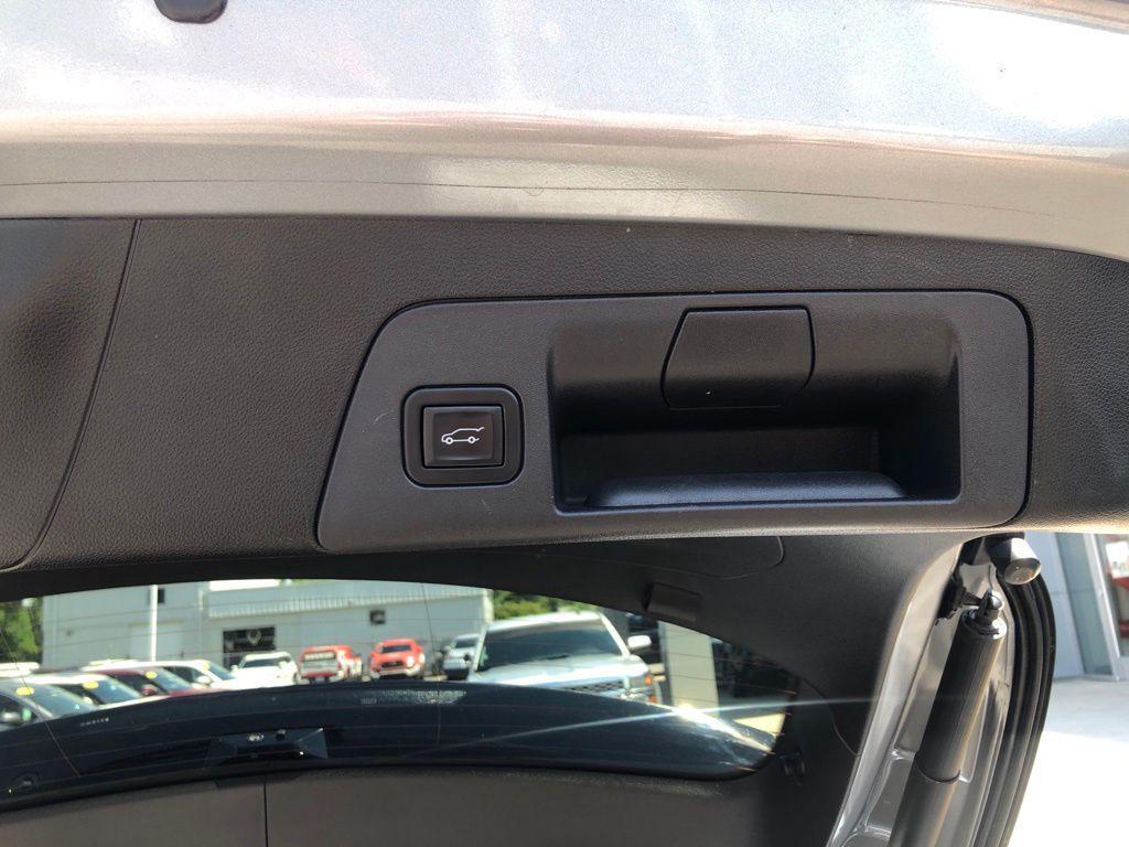 used 2023 Buick Envision car, priced at $29,812