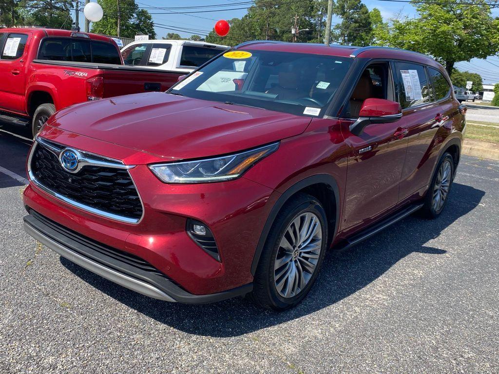 used 2021 Toyota Highlander Hybrid car, priced at $32,436