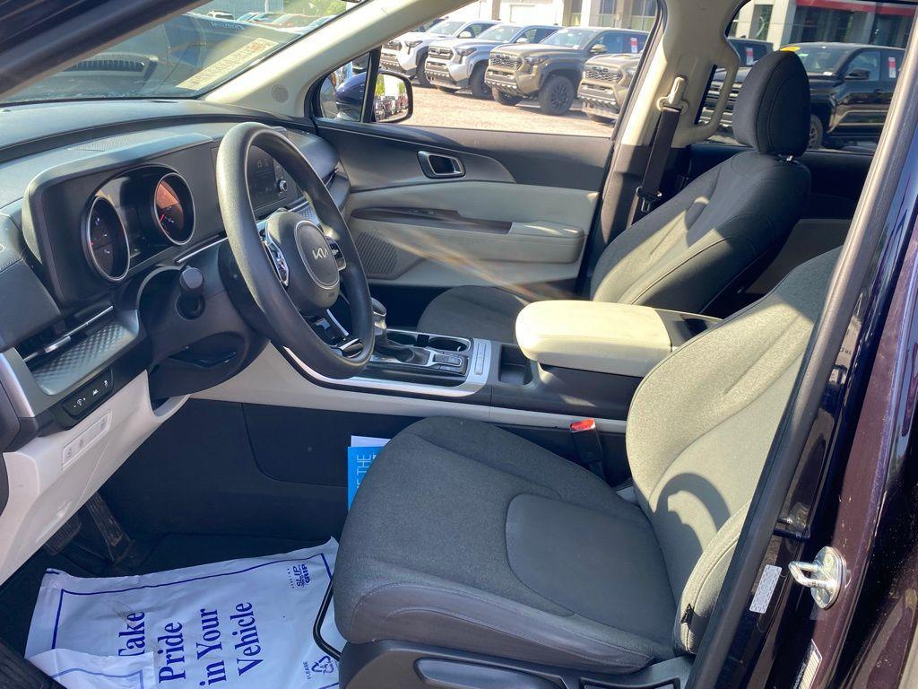 used 2023 Kia Carnival car, priced at $26,238